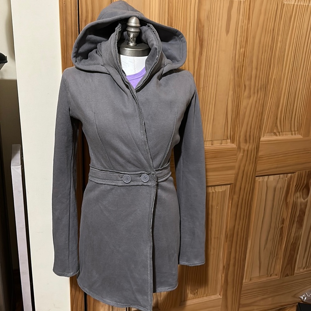 LUEY LOVE GRAY MEDIUM JACKET NO TAG NEVER WORN